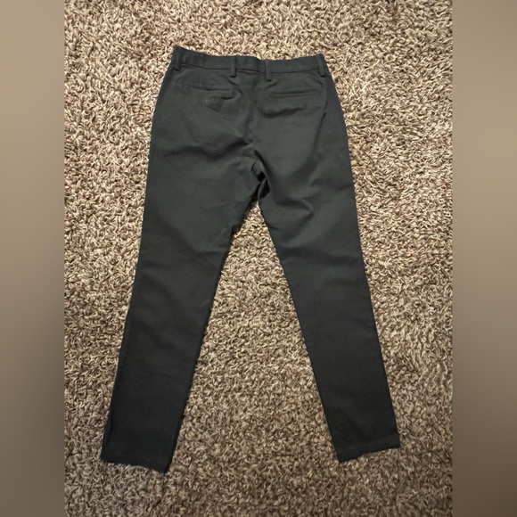 Old Navy Ultimate Slim Built-in Flex pants chinos size 30x32 - Picture 3 of 3